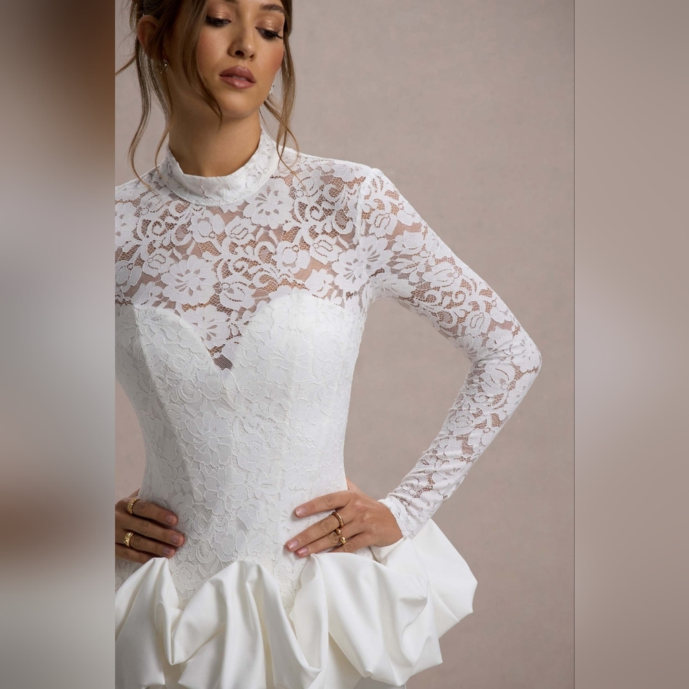 NWT Club London Antheia White Lace Long-Sleeve Peplum Mini Dress US Size 2